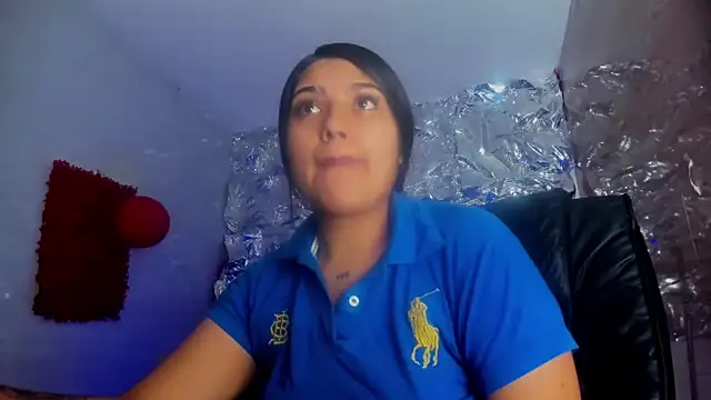 SarahStones online show from March 30, 11:50 pm