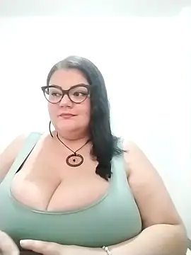 Madisonpalacio online show from February 12, 4:40 pm