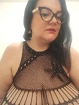 Snapshot of Madisonpalacio chatting on May 21, 7:00 pm Madisonpalacio online show from May 21, 7:00 pm