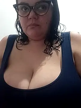 Snapshot of Madisonpalacio chatting on October 3, 2:48 am Madisonpalacio online show from October 3, 2:48 am