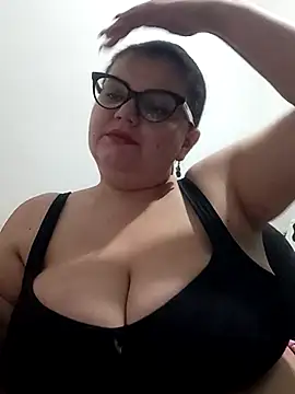 Snapshot of Madisonpalacio chatting on October 14, 10:42 pm Madisonpalacio online show from October 14, 10:42 pm