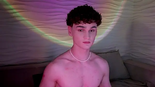 adam 21cm   online show from February 14, 7:44 pm