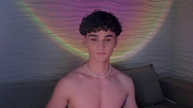 adam 21cm   online show from February 19, 7:37 pm