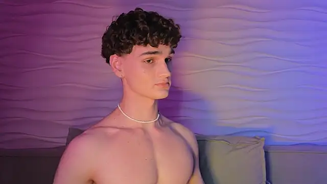 adam 21cm   online show from October 5, 5:25 pm