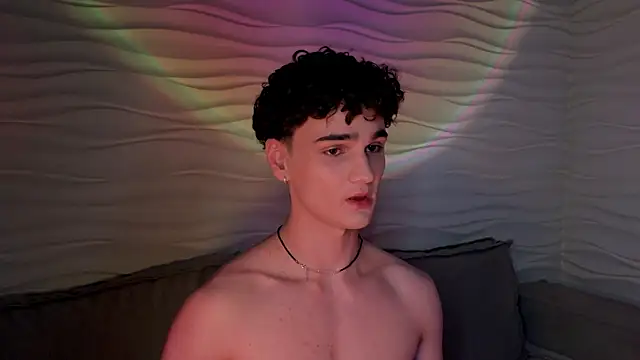 adam 21cm   online show from March 20, 7:35 pm