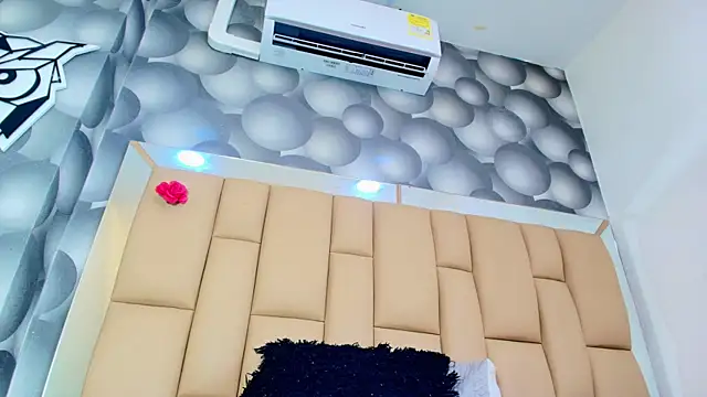 mss samy online show from April 11, 7:45 am