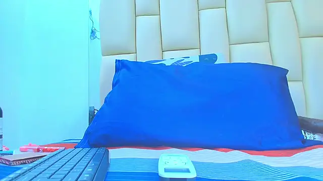 Snapshot of mss_mar chatting on October 22, 3:06 am mss mar online show from October 22, 3:06 am