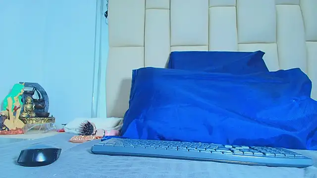 Snapshot of mss_mar chatting on December 22, 3:50 am mss mar online show from December 22, 3:50 am