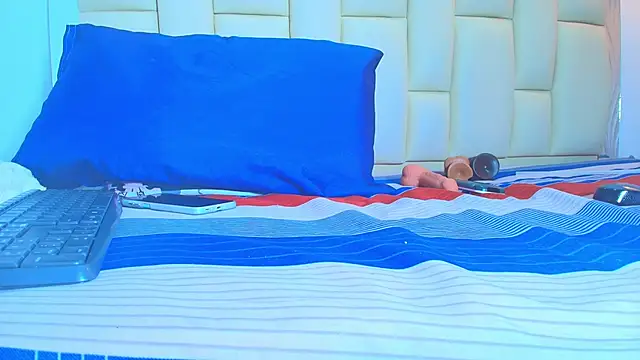 Snapshot of mss_mar chatting on October 29, 3:05 am mss mar online show from October 29, 3:05 am