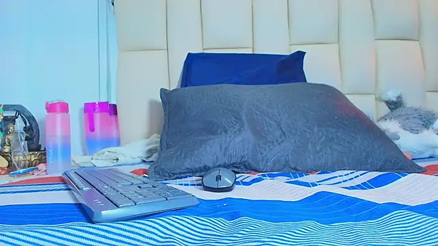 Snapshot of mss_mar chatting on December 23, 3:06 am mss mar online show from December 23, 3:06 am