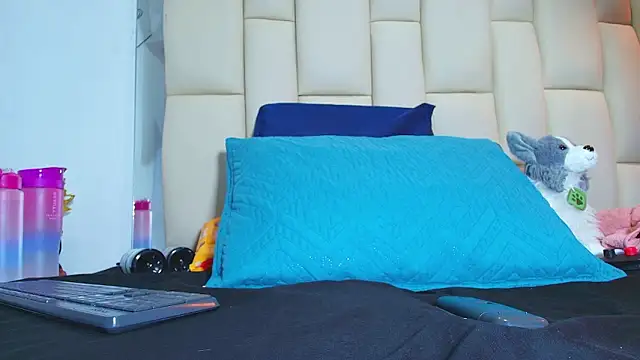 Snapshot of mss_mar chatting on February 12, 3:17 am mss mar online show from February 12, 3:17 am