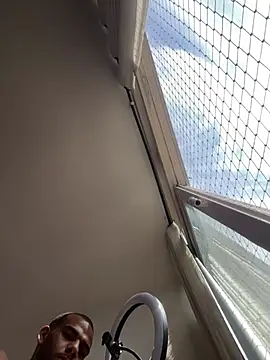 noahmarins online show from February 8, 6:11 pm