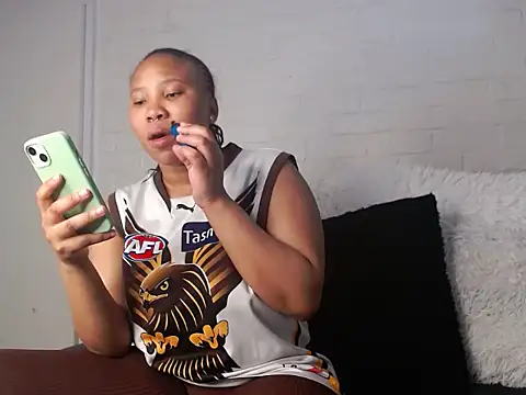 DrippinCaramelCutie online show from September 14, 1:44 pm