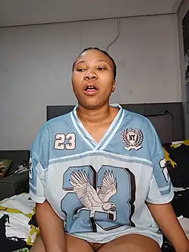 DrippinCaramelCutie online show from July 9, 2:45 am