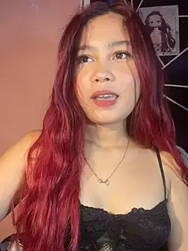Snapshot of ursweet_babygirl chatting on June 14, 4:30 pm ursweet babygirl online show from June 14, 4:30 pm