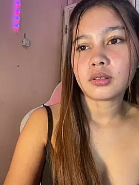 Snapshot of ursweet_babygirl chatting on February 26, 4:18 pm ursweet babygirl online show from February 26, 4:18 pm