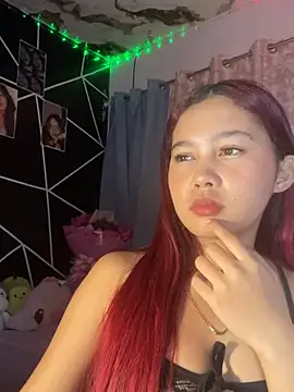 Snapshot of ursweet_babygirl chatting on July 5, 5:31 pm ursweet babygirl online show from July 5, 5:31 pm