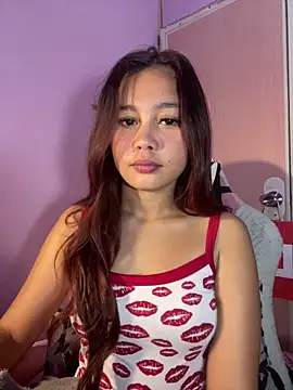 ursweet babygirl online show from April 12, 3:26 pm