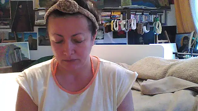 Snapshot of MariaAnaSunshine chatting on November 10, 7:35 am MariaAnaSunshine online show from November 10, 7:35 am