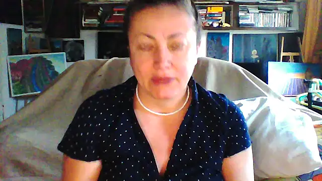 Snapshot of MariaAnaSunshine chatting on February 12, 8:47 am MariaAnaSunshine online show from February 12, 8:47 am