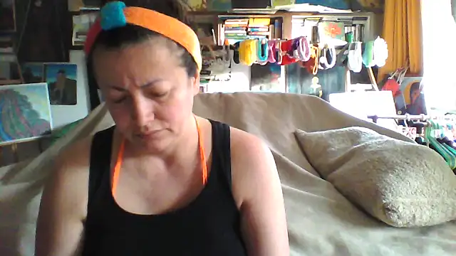 Snapshot of MariaAnaSunshine chatting on November 25, 8:36 am MariaAnaSunshine online show from November 25, 8:36 am