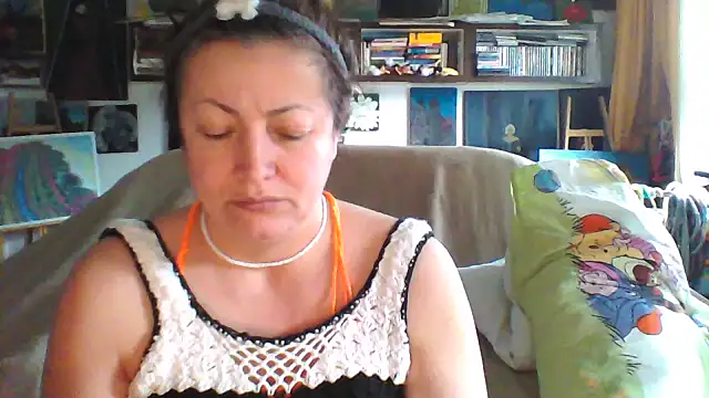 Snapshot of MariaAnaSunshine chatting on February 11, 7:41 am MariaAnaSunshine online show from February 11, 7:41 am