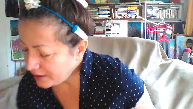 Snapshot of MariaAnaSunshine chatting on February 14, 9:09 am MariaAnaSunshine online show from February 14, 9:09 am