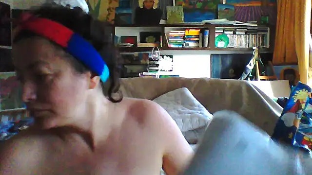 Snapshot of MariaAnaSunshine chatting on October 20, 11:00 am MariaAnaSunshine online show from October 20, 11:00 am