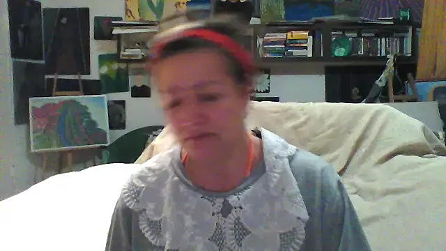 MariaAnaSunshine online show from October 15, 7:55 pm