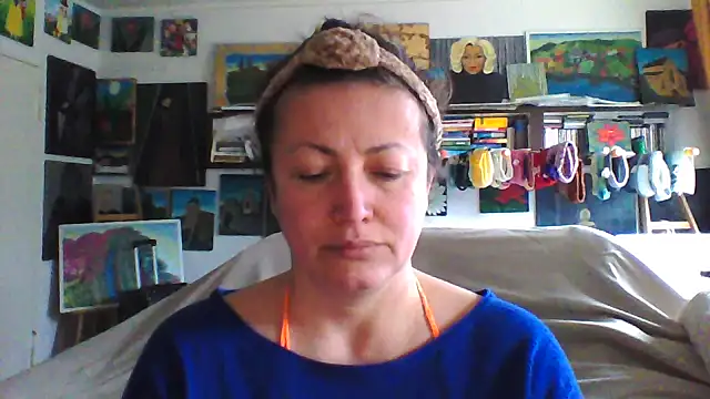 Snapshot of MariaAnaSunshine chatting on November 11, 10:21 am MariaAnaSunshine online show from November 11, 10:21 am