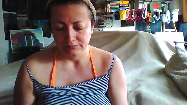 Snapshot of MariaAnaSunshine chatting on November 14, 9:57 am MariaAnaSunshine online show from November 14, 9:57 am