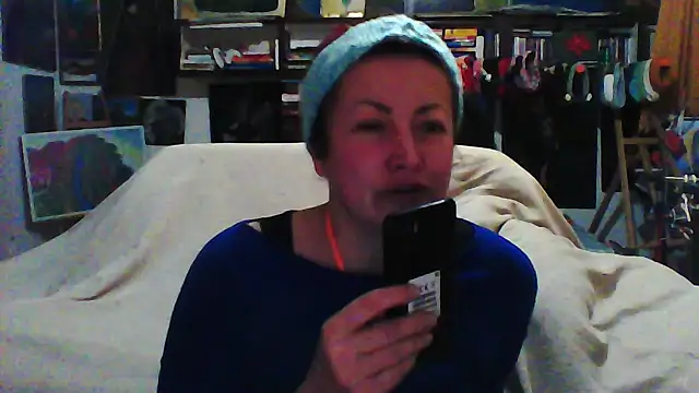 MariaAnaSunshine online show from December 5, 7:55 pm