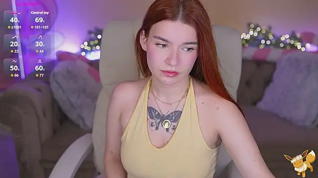 Snapshot of RedShinee chatting on January 7, 7:13 am RedShinee online show from January 7, 7:13 am