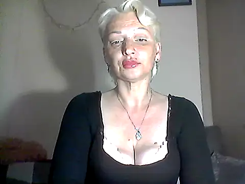 MaryJane441 online show from June 2, 8:20 pm