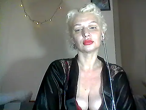 MaryJane441 online show from February 4, 9:43 pm