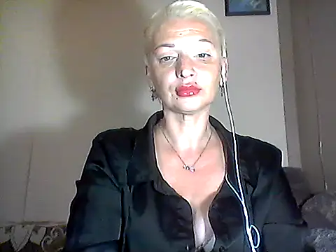 Snapshot of MaryJane441 chatting on September 14, 6:08 pm MaryJane441 online show from September 14, 6:08 pm