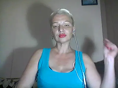 Snapshot of MaryJane441 chatting on September 24, 10:11 am MaryJane441 online show from September 24, 10:11 am