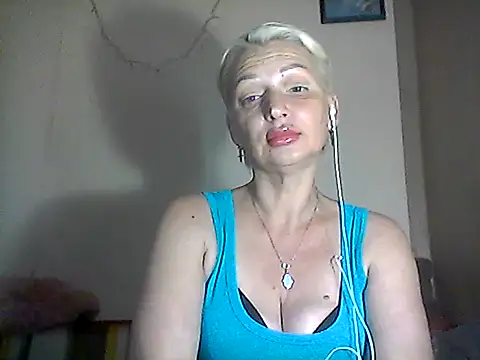 Snapshot of MaryJane441 chatting on July 12, 7:58 pm MaryJane441 online show from July 12, 7:58 pm