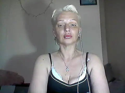 MaryJane441 online show from May 21, 9:01 pm