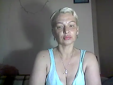 Snapshot of MaryJane441 chatting on June 18, 8:46 am MaryJane441 online show from June 18, 8:46 am