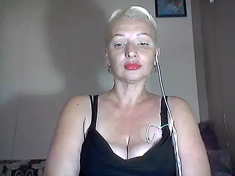 Snapshot of MaryJane441 chatting on September 19, 6:01 pm MaryJane441 online show from September 19, 6:01 pm