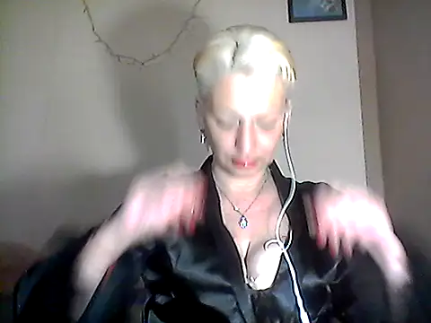MaryJane441 online show from May 4, 8:11 pm
