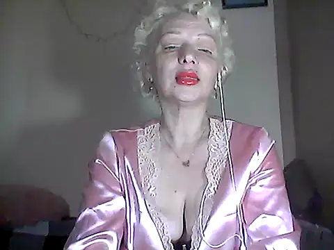 MaryJane441 online show from March 24, 8:20 pm