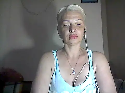 Snapshot of MaryJane441 chatting on June 26, 9:04 am MaryJane441 online show from June 26, 9:04 am