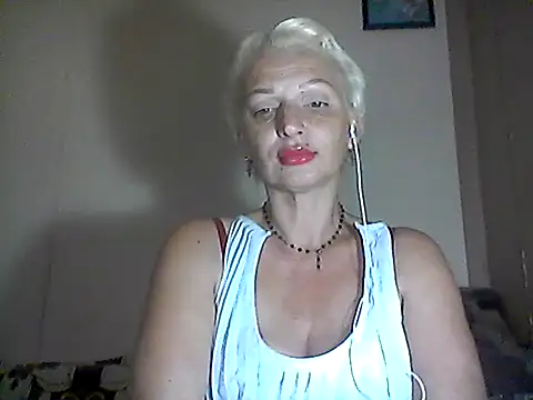 Snapshot of MaryJane441 chatting on September 25, 7:20 pm MaryJane441 online show from September 25, 7:20 pm