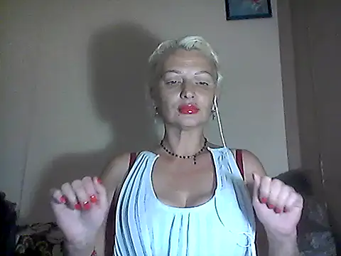 Snapshot of MaryJane441 chatting on October 3, 6:42 pm MaryJane441 online show from October 3, 6:42 pm