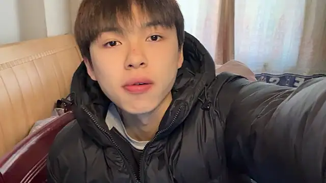 xiaottt1918 online show from January 11, 6:35 am