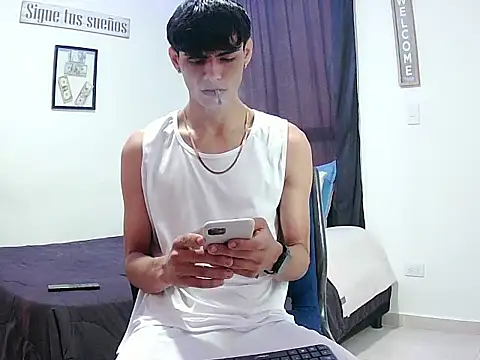 harrytomson 1 online show from November 30, 1:45 pm