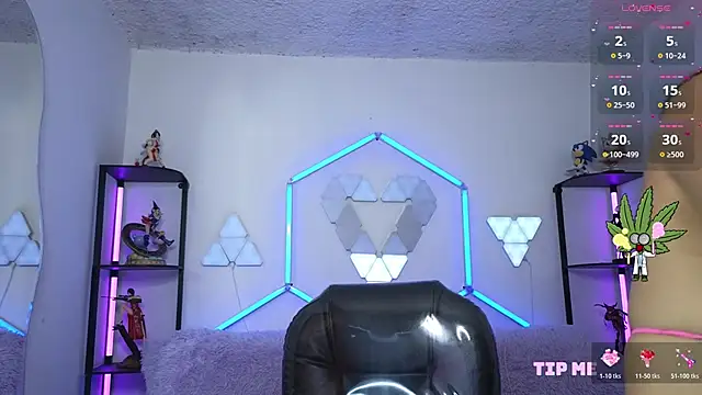 littlevixen18 online show from February 9, 2:26 pm