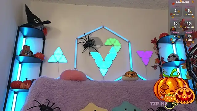 littlevixen18 online show from October 27, 2:18 pm